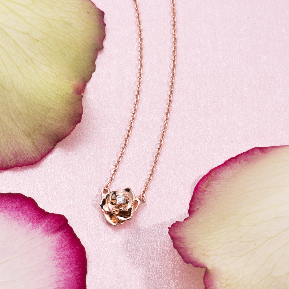 Rose Pendant Necklace